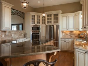 Cabinet refinishing and kitchen cabinet painting in Denver co.