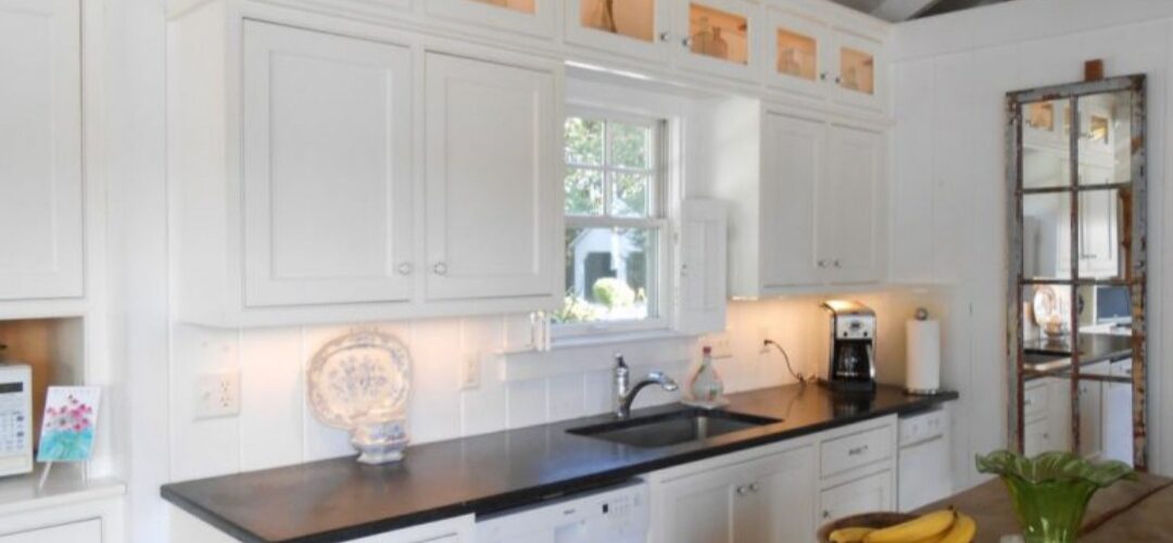 Cabinet Refinishing and Cabinet Painting Denver