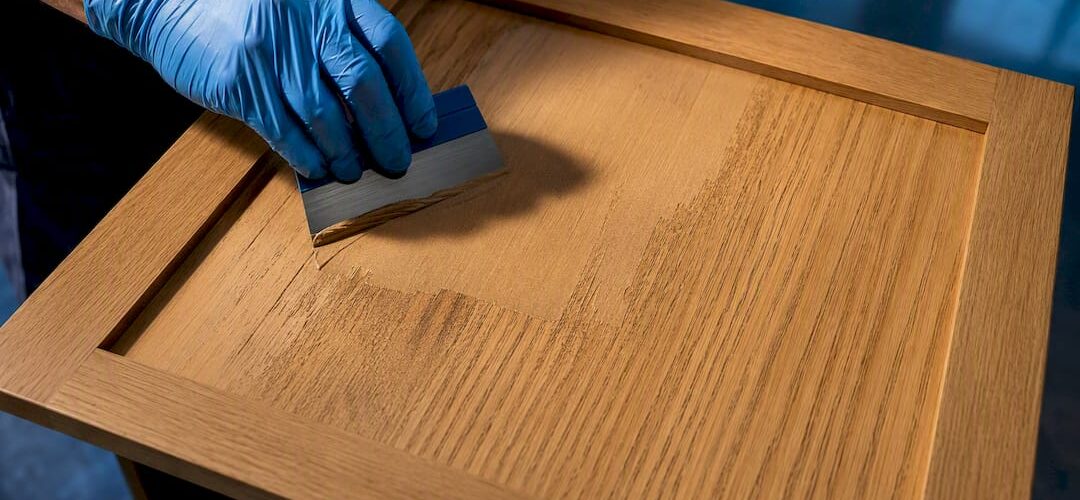 Applying filler across oak cabinet grain